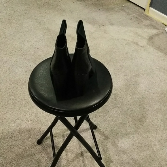 Chinese Laundry booties - Picture 3 of 4